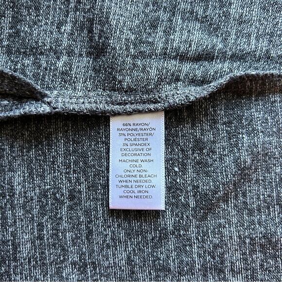 LOFT Gray Elbow-Length Flutter/Ruffle Trim Sleeve Crew Neck T-Shirt Size Small - Picture 9 of 10